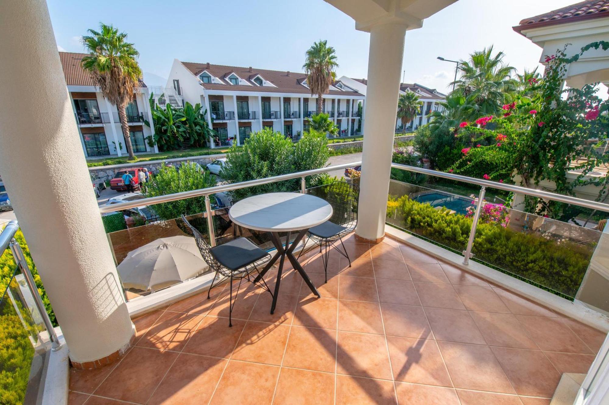 Sunset Beach Club Aqualettings Oyster 5 Fethiye Exterior foto