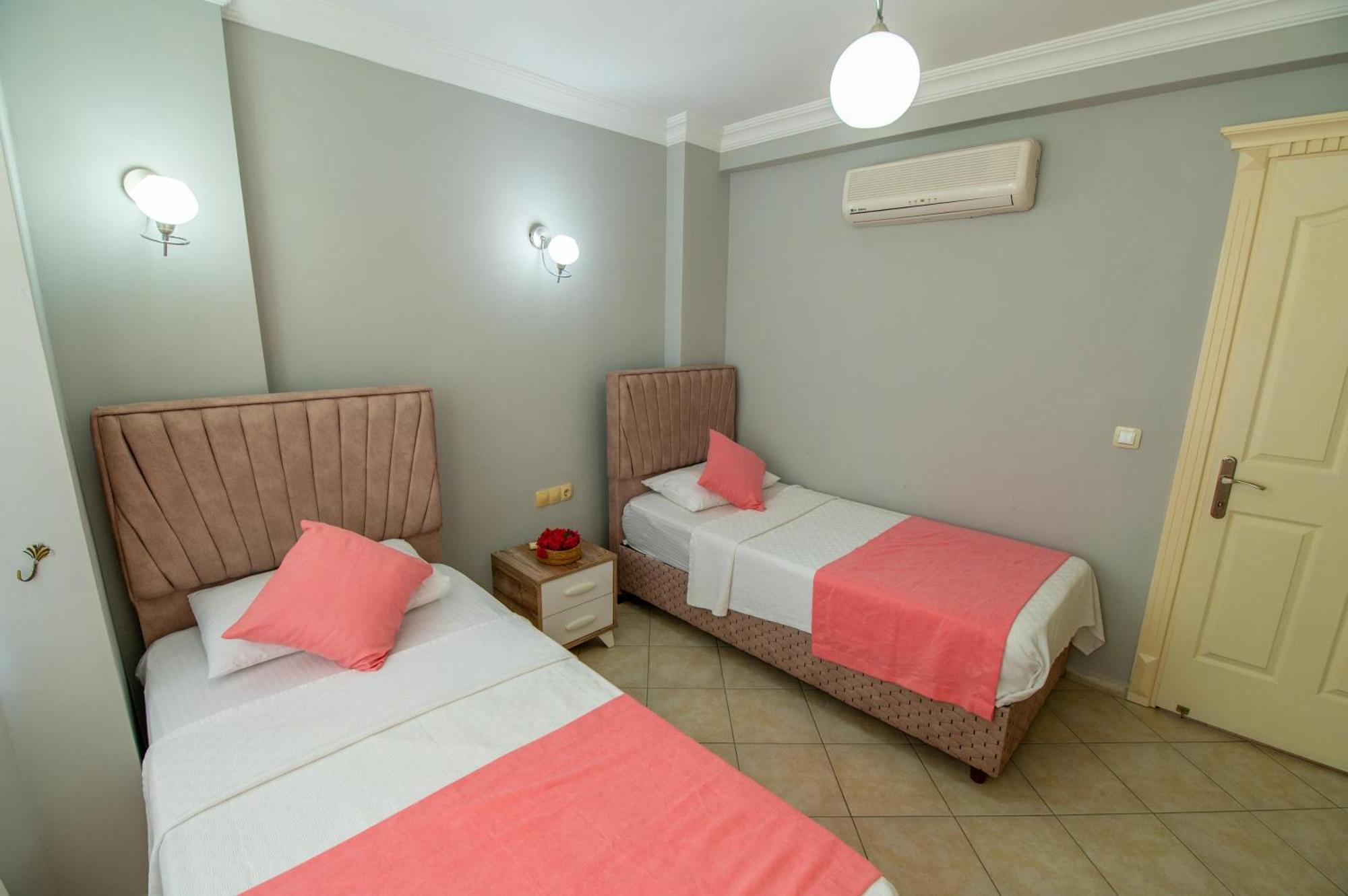 Sunset Beach Club Aqualettings Oyster 5 Fethiye Exterior foto